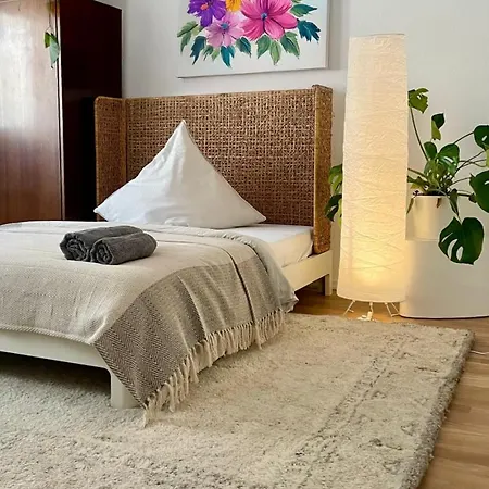 Designerwohnung Mit Flair - Modern, Gemuetlich & Zentral Apartment