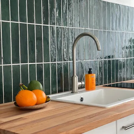 Designerwohnung Mit Flair - Modern, Gemuetlich & Zentral Apartment