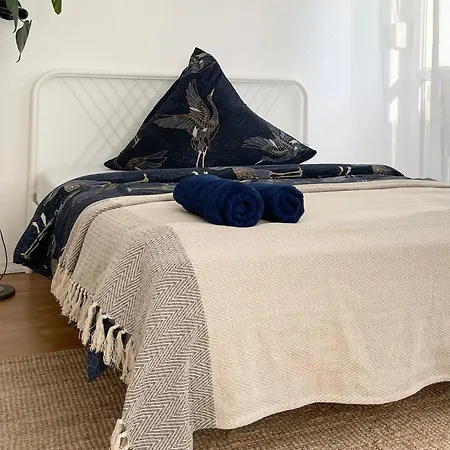 Designerwohnung Mit Malerischer Terrasse - Modern, Gemuetlich & Zentral Daire Hochheim am Main