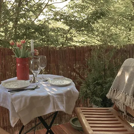 Designerwohnung Mit Malerischer Terrasse - Modern, Gemuetlich & Zentral Daire