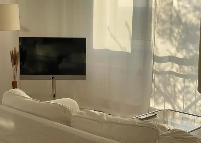 Apartamento Designerwohnung Mit Malerischer Terrasse - Modern, Gemütlich&zentral