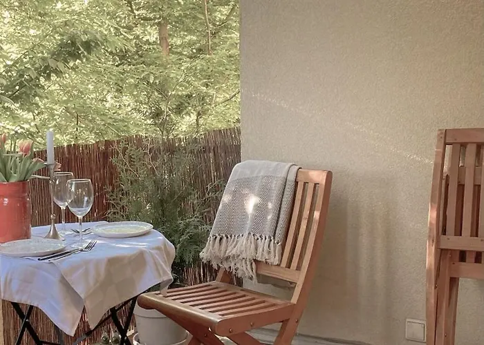 Designerwohnung Mit Malerischer Terrasse - Modern, Gemütlich&zentral Apartamento Hochheim am Main